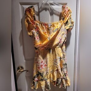 ReVamped floral ruffle waistline dress shirt no belt